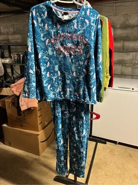 Disney Blue & Pink 'Weekend Vibes' Stitch Pajama Set